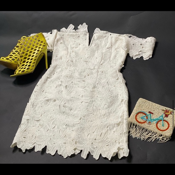 Luxxel Lace Sheath Off- The- Shoulder Dress - Picture 6 of 6